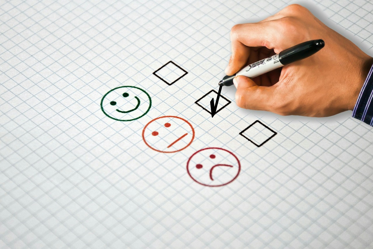 Comment recueillir les retours des participants apres un evenement ?